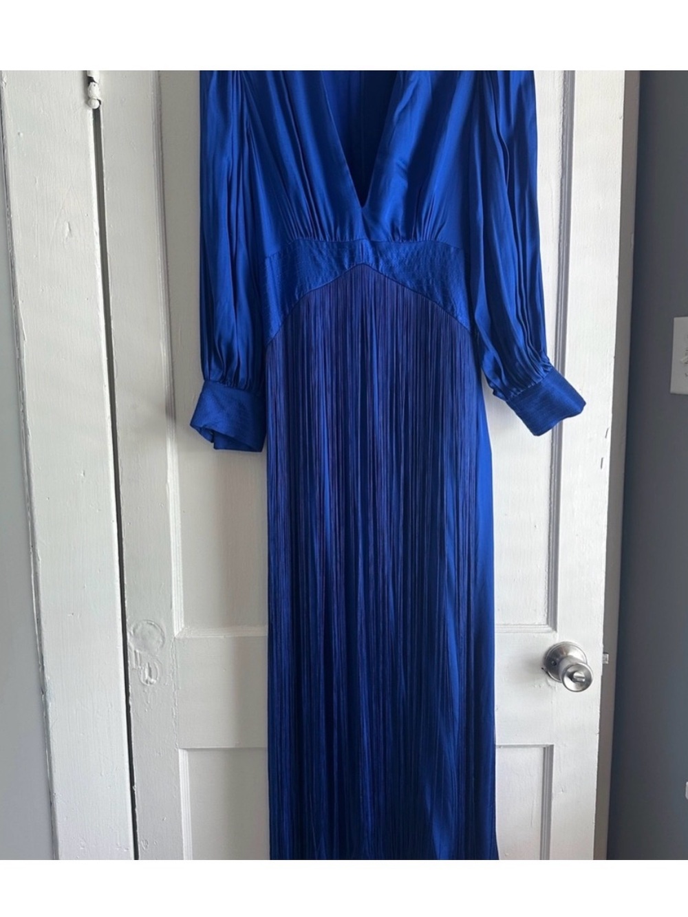 NWT FARM Rio Electric Blue V-Neck Pleated Maxi Dress L no tangles! - Picture 3 of 4